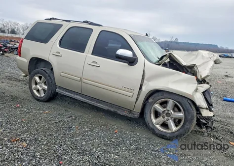 2013 Chevrolet Tahoe C1500 Lt z USA, uszkodzony, nr VIN 1GNSCBE02DR178697